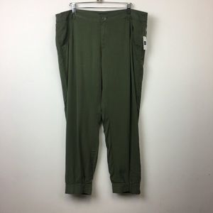 NWT Gap Joggers with Ankle Zip